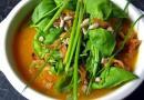As sopas com muito legumes são uma verdadeira comida antigripe!