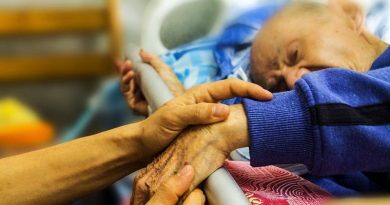 Mitos sobre os cuidados paliativos. Importa cuidar bem do outro até ao final da vida.