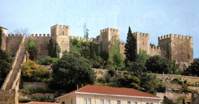 23.05.1179 - Portugal passa a ser reino cristão