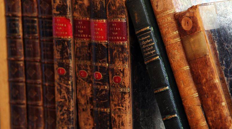 Destruição de bibliotecas na antiguidade