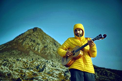 Romeu Bairos criou m&uacute;sica na montanha mais alta de Portugal