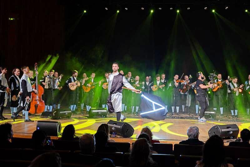 Azeituna, oficialmente designada de Tuna de Ciências da Universidade do Minho