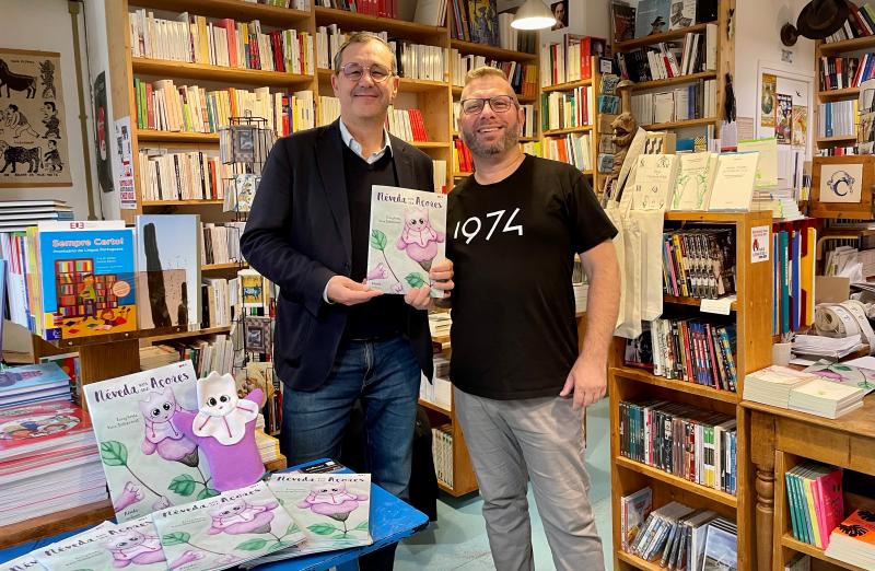 Livraria em Paris &eacute; a #250 nas aventuras da "N&eacute;veda"