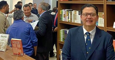 Inaugurada biblioteca “luso-brasileira” em Brasília