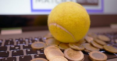 Reuniões familiares em feriados e fins de semana seguidos por momentos breves em casa com jogos online